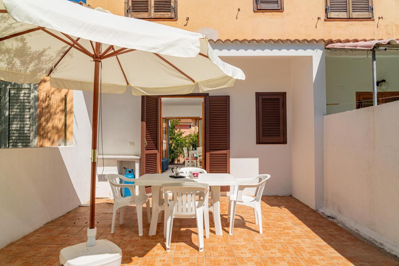 Appartamento Residenziale Trilocale 6 Posti Letto Via Oristano San Teodoro  Εξωτερικό φωτογραφία
